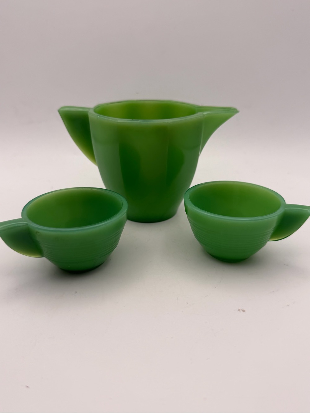 VTG 30’s  Akro Agate uranium glass green jadeite miniature child's tea